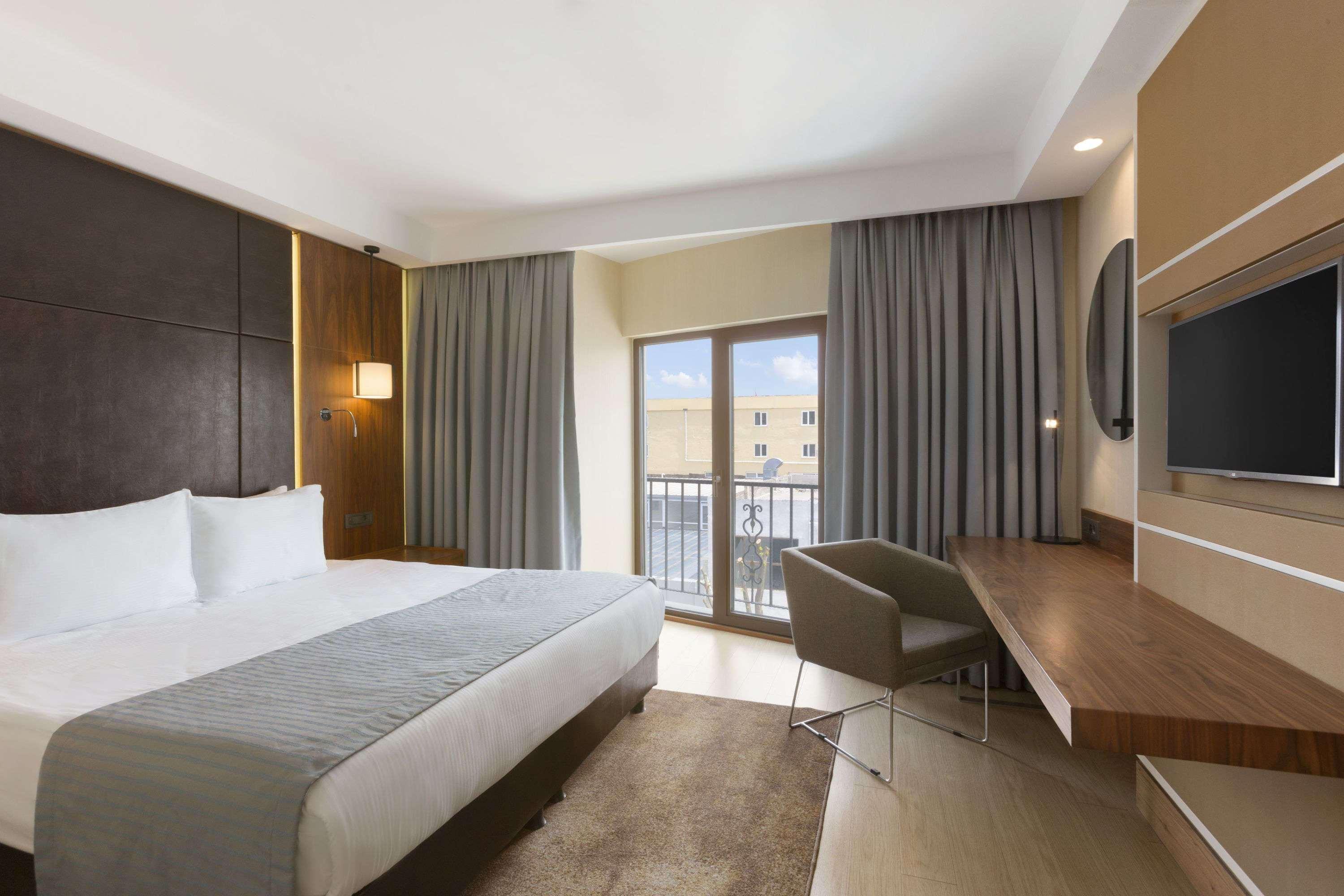 Ramada By Wyndham Istanbul Florya Hotel Eksteriør billede
