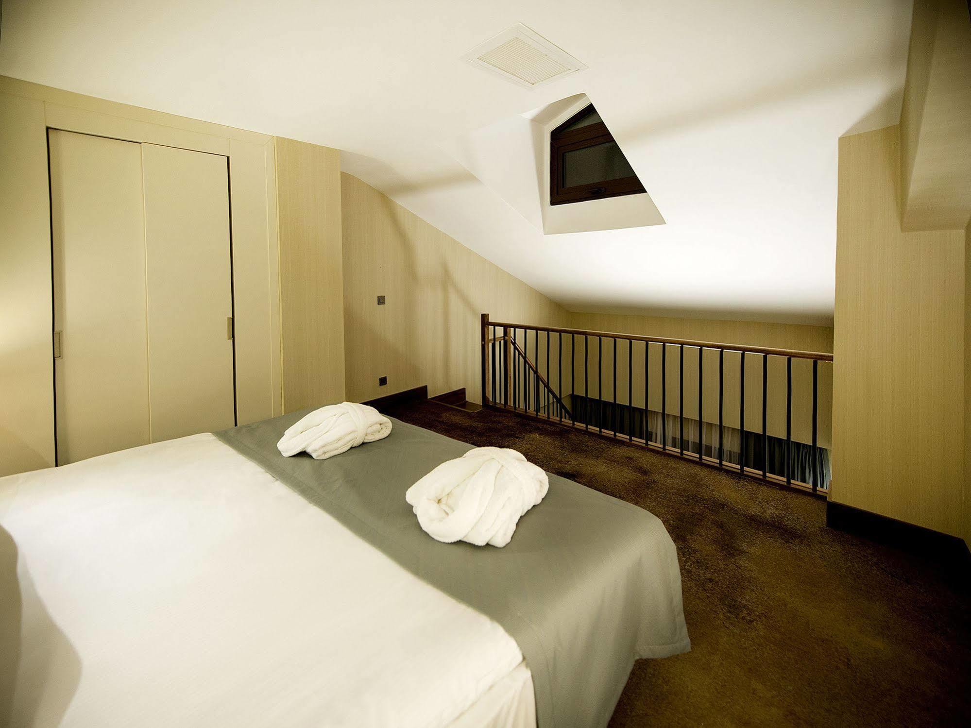 Ramada By Wyndham Istanbul Florya Hotel Eksteriør billede