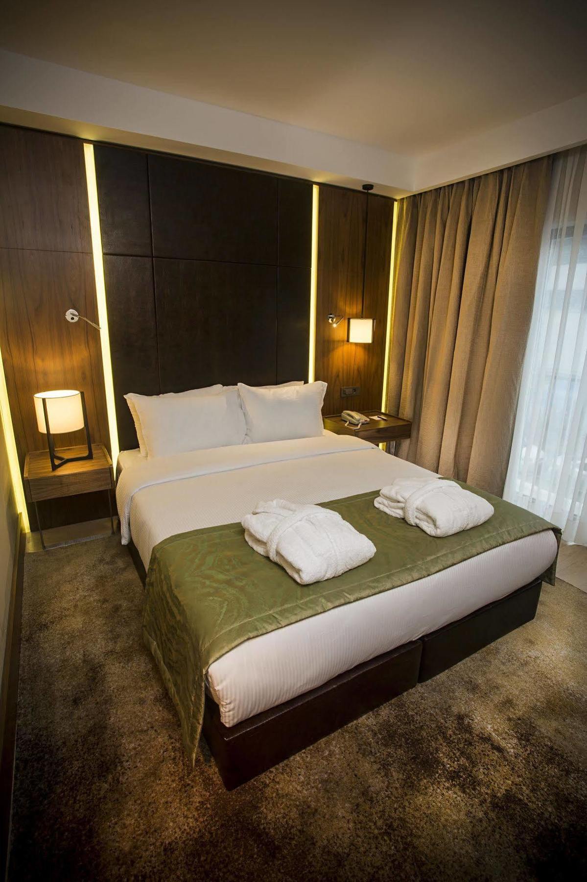 Ramada By Wyndham Istanbul Florya Hotel Eksteriør billede